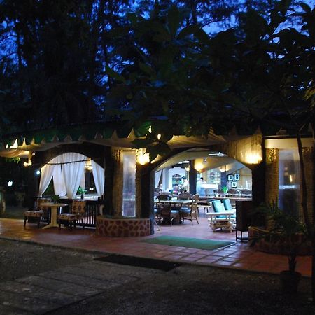Potipot Gateway Resort Malimanga Экстерьер фото